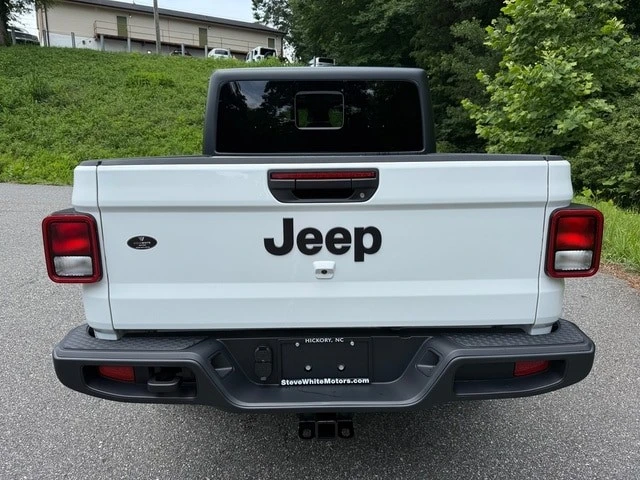 2025 Jeep JT Gladiator - Image 8 of 21