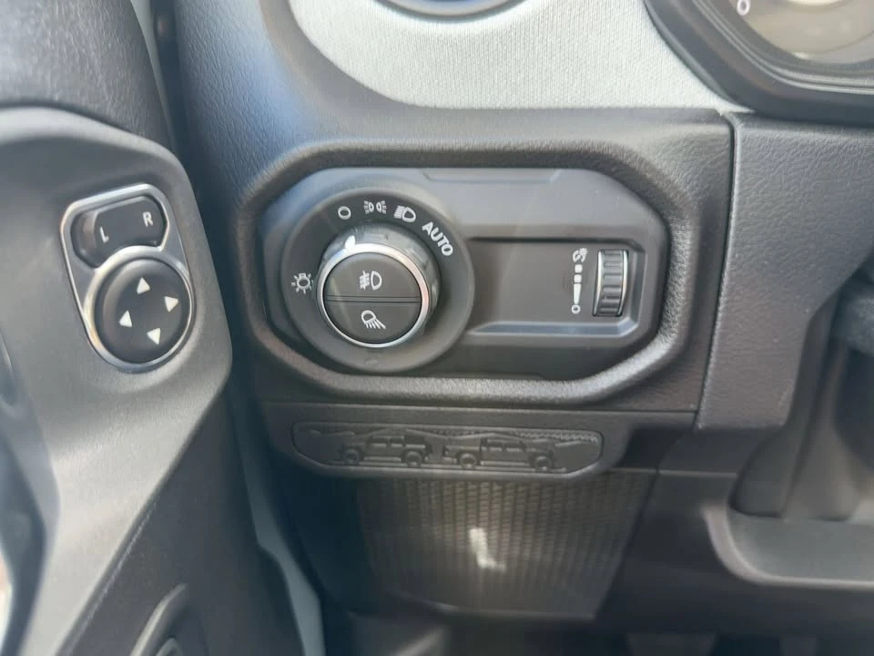 2025 Jeep JT Gladiator - Image 20 of 20