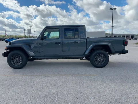 2025 Jeep Gladiator Sport S 4x4