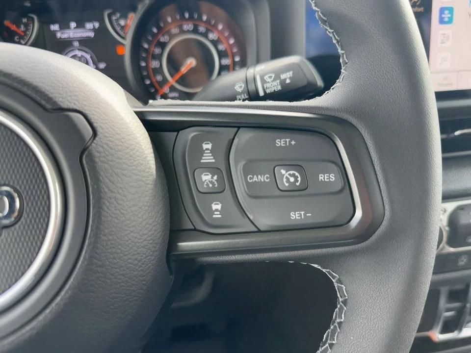 2025 Jeep JT Gladiator - Image 16 of 20