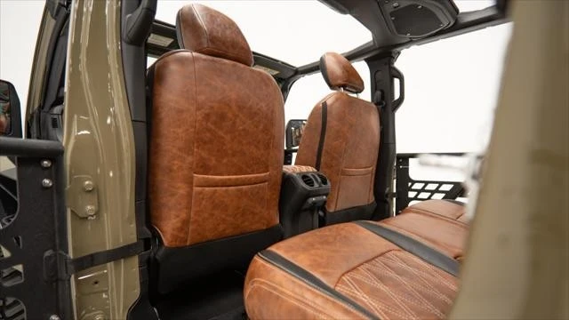 2025 Jeep JT Gladiator - Image 19 of 21