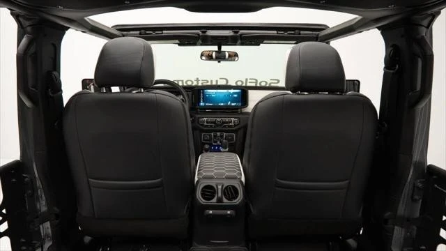 2025 Jeep JT Gladiator - Image 16 of 21