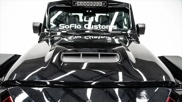 2025 Jeep JT Gladiator - Image 15 of 21
