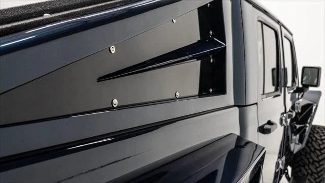 2025 Jeep JT Gladiator - Image 17 of 21