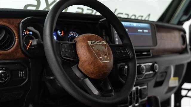2025 Jeep JT Gladiator - Image 19 of 21