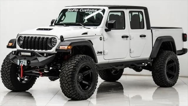 2025 Jeep Gladiator Outrider