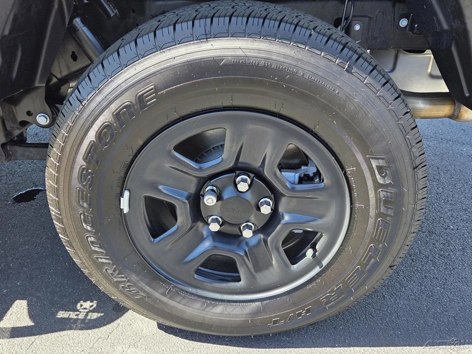 2025 Jeep JT Gladiator - Image 6 of 21