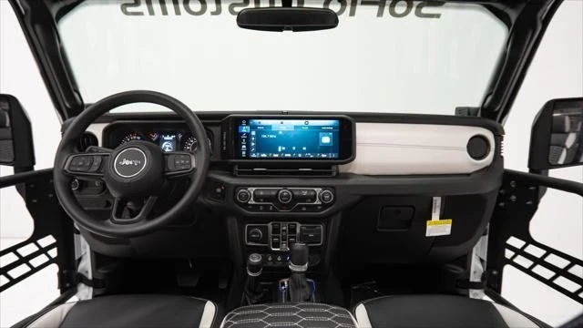 2025 Jeep JT Gladiator - Image 13 of 21