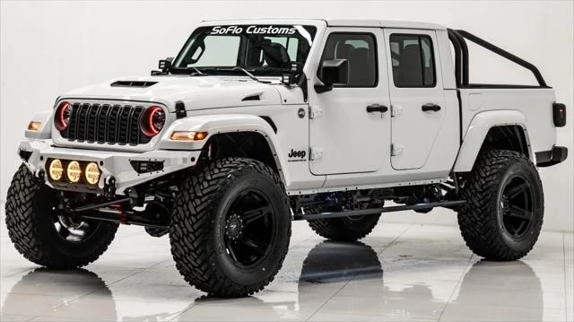 2025 Jeep JT Gladiator - Image 9 of 21