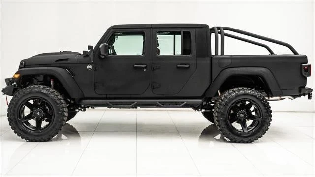 2025 Jeep JT Gladiator - Image 9 of 21