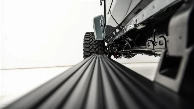 2025 Jeep JT Gladiator - Image 13 of 21