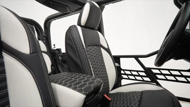 2025 Jeep JT Gladiator - Image 20 of 21
