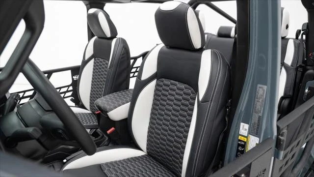2025 Jeep JT Gladiator - Image 16 of 21