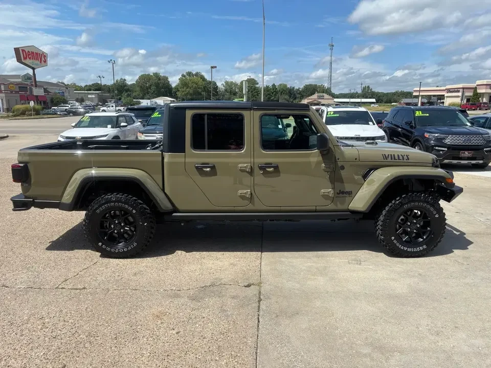2025 Jeep JT Gladiator - Image 2 of 6
