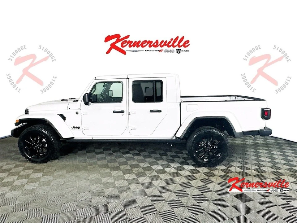 2025 Jeep JT Gladiator - Image 4 of 12