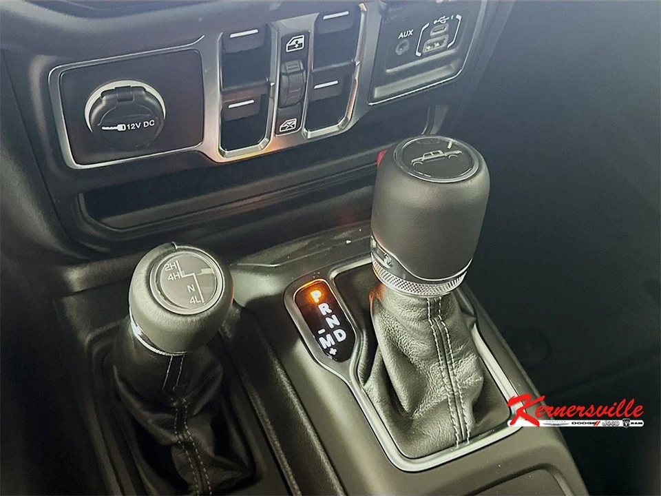 2025 Jeep JT Gladiator - Image 12 of 20