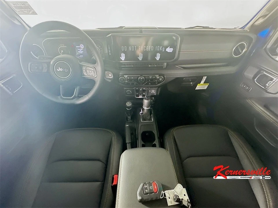 2025 Jeep JT Gladiator - Image 9 of 21