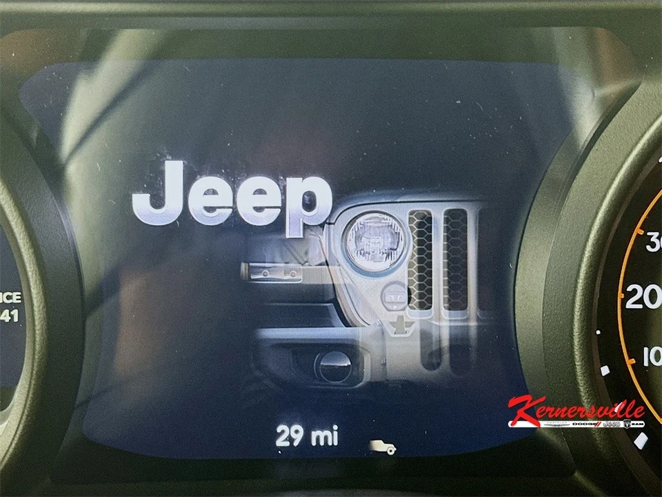 2025 Jeep JT Gladiator - Image 11 of 21
