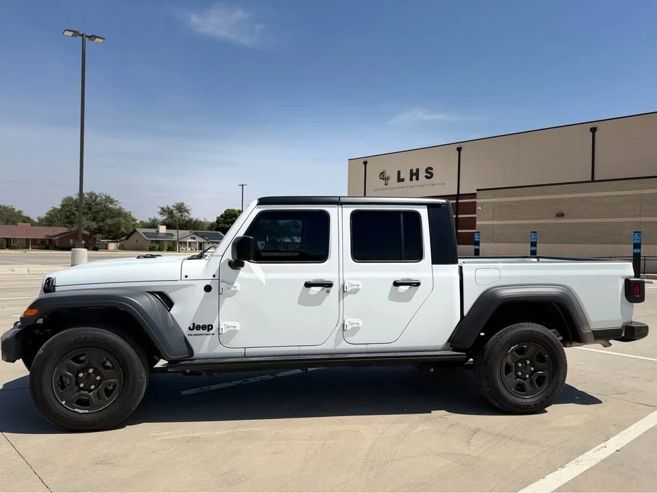 2025 Jeep JT Gladiator - Image 3 of 12