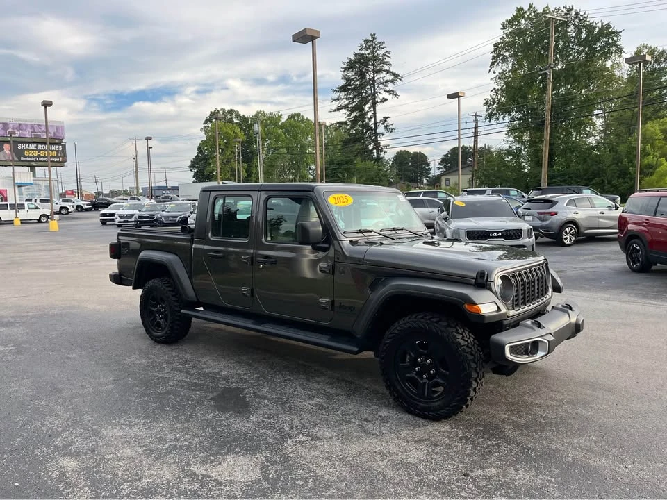 2025 Jeep JT Gladiator - Image 3 of 11