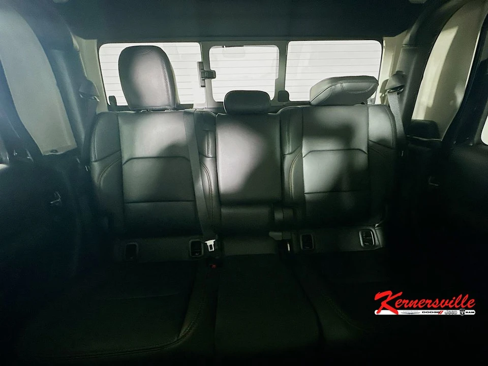 2025 Jeep JT Gladiator - Image 10 of 12