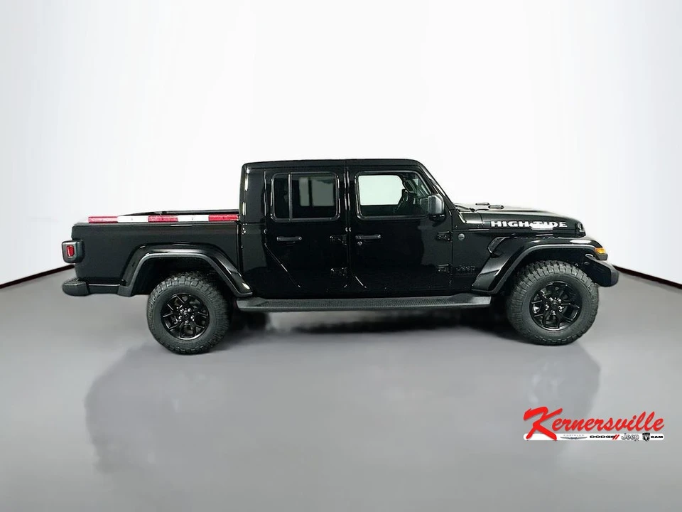 2025 Jeep JT Gladiator - Image 8 of 12