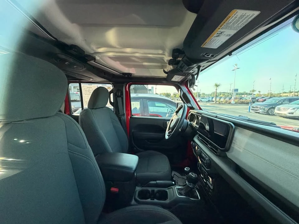 2025 Jeep JT Gladiator - Image 6 of 6