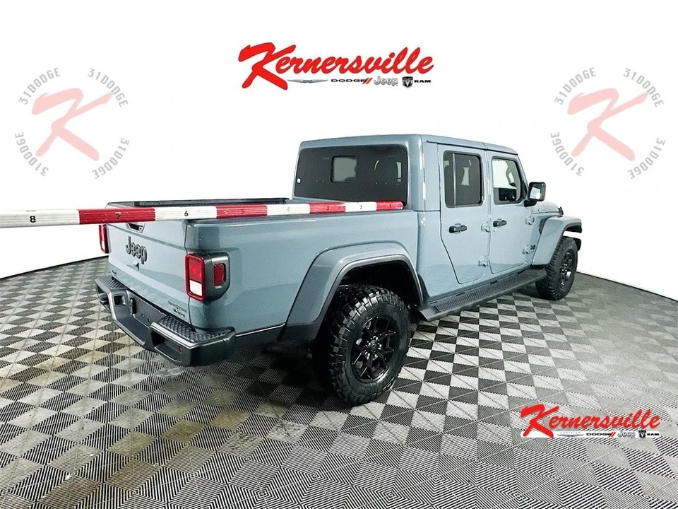 2025 Jeep JT Gladiator - Image 7 of 21