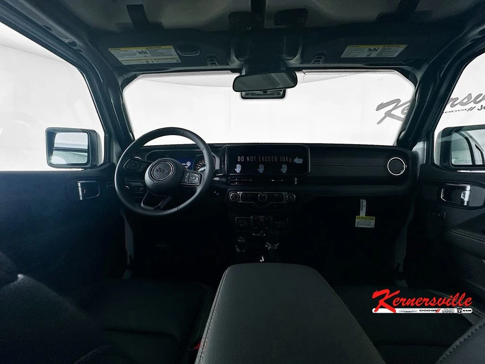 2025 Jeep JT Gladiator - Image 9 of 12