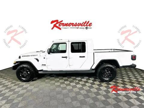2025 Jeep JT Gladiator - Image 4 of 12