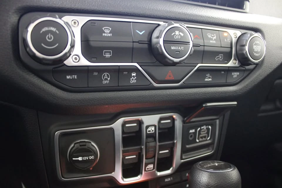 2025 Jeep JT Gladiator - Image 8 of 20