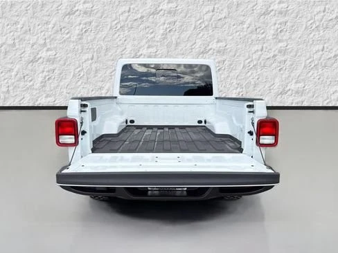 2025 Jeep JT Gladiator - Image 12 of 20