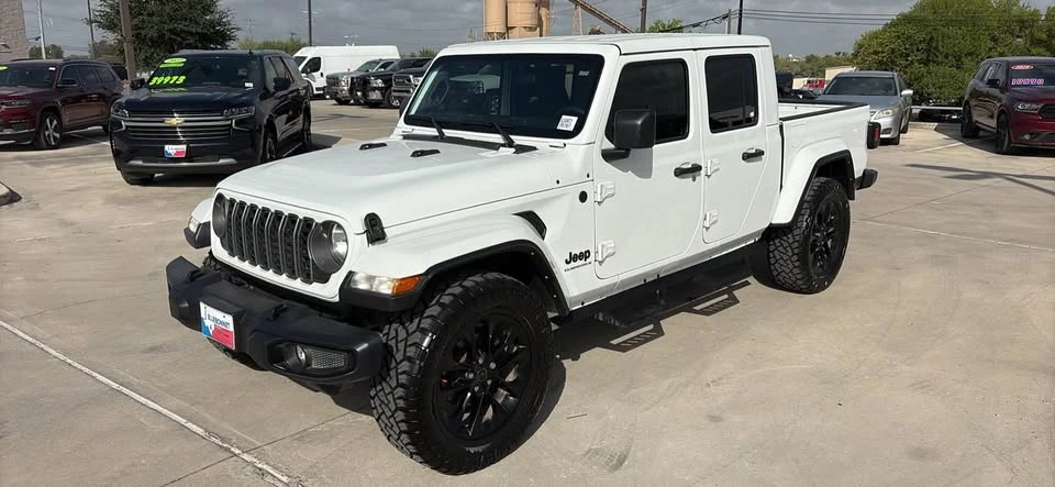2025 Jeep JT Gladiator - Image 2 of 10