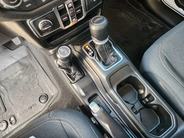 2025 Jeep JT Gladiator - Image 18 of 20