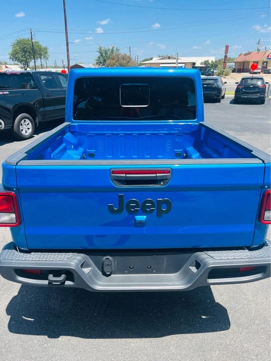2025 Jeep JT Gladiator - Image 6 of 8