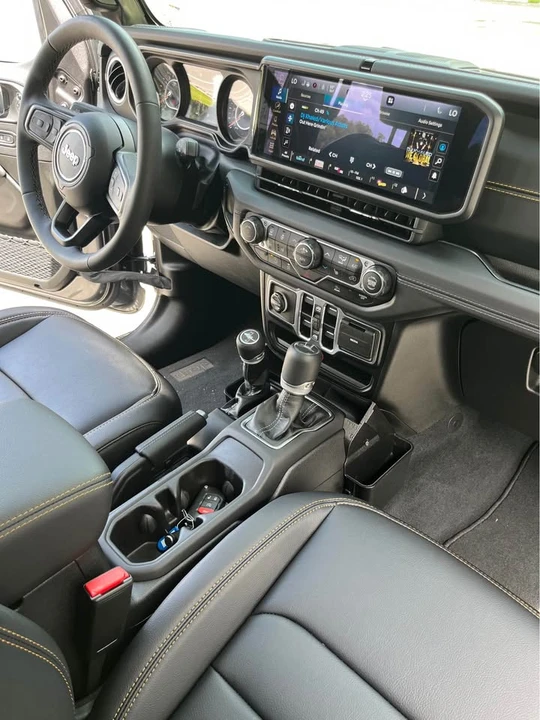 2025 Jeep JT Gladiator - Image 20 of 20