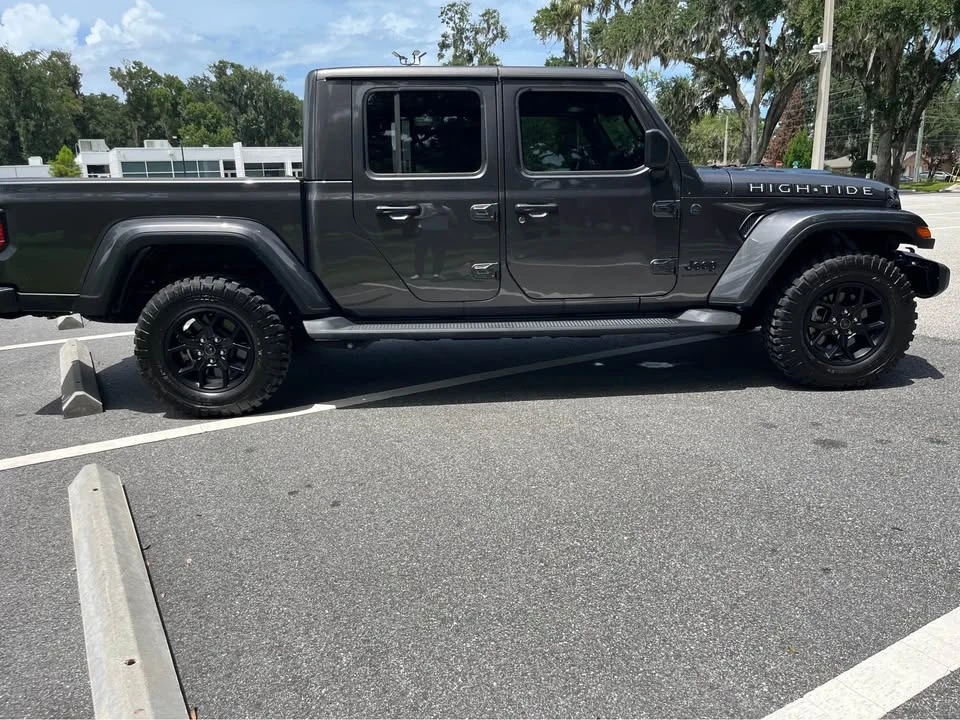 2025 Jeep JT Gladiator - Image 4 of 20