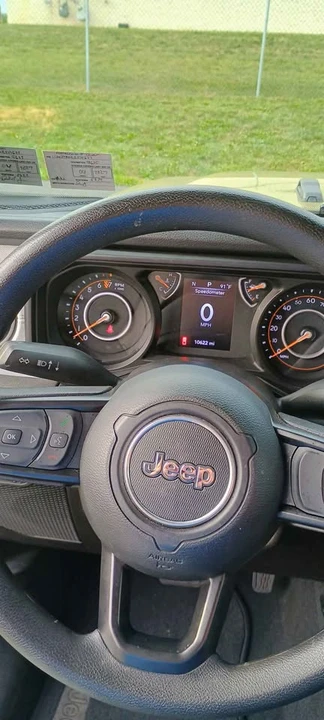 2025 Jeep JT Gladiator - Image 5 of 20