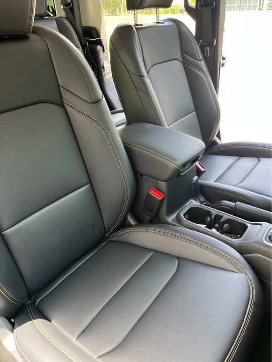 2025 Jeep JT Gladiator - Image 19 of 20