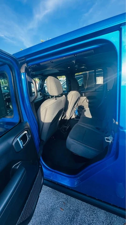 2025 Jeep JT Gladiator - Image 14 of 14