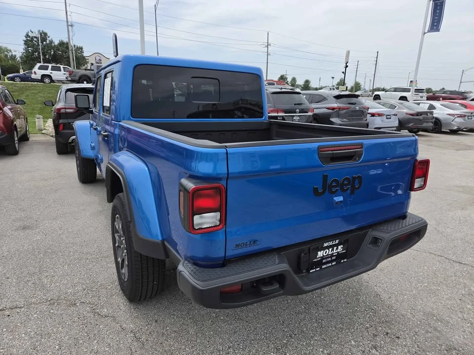 2025 Jeep JT Gladiator - Image 3 of 13