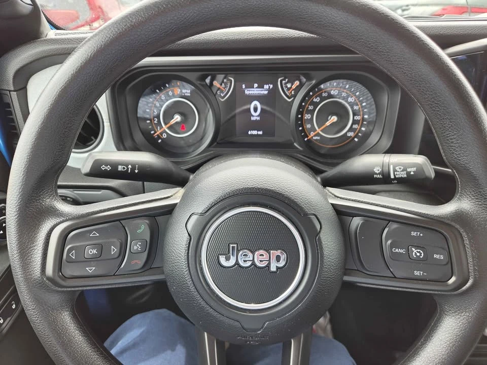 2025 Jeep JT Gladiator - Image 13 of 13