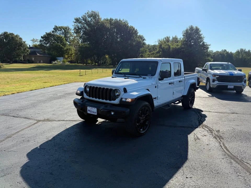 2025 Jeep JT Gladiator - Image 2 of 14