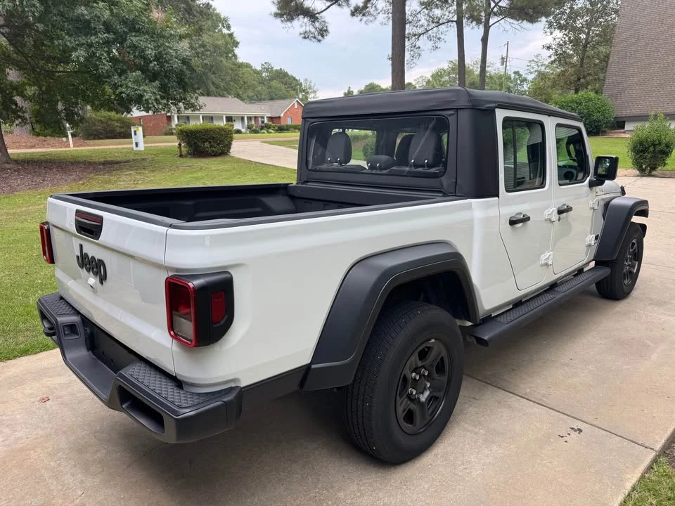 2025 Jeep JT Gladiator - Image 6 of 18