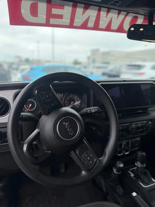2025 Jeep JT Gladiator - Image 6 of 11