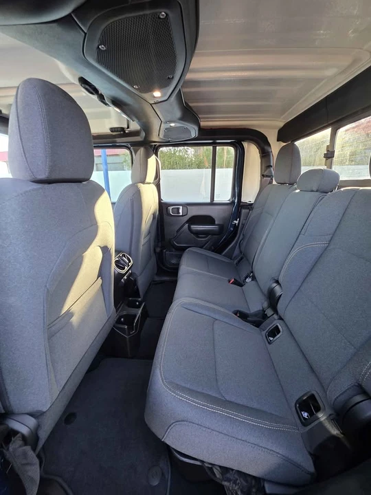 2025 Jeep JT Gladiator - Image 8 of 11