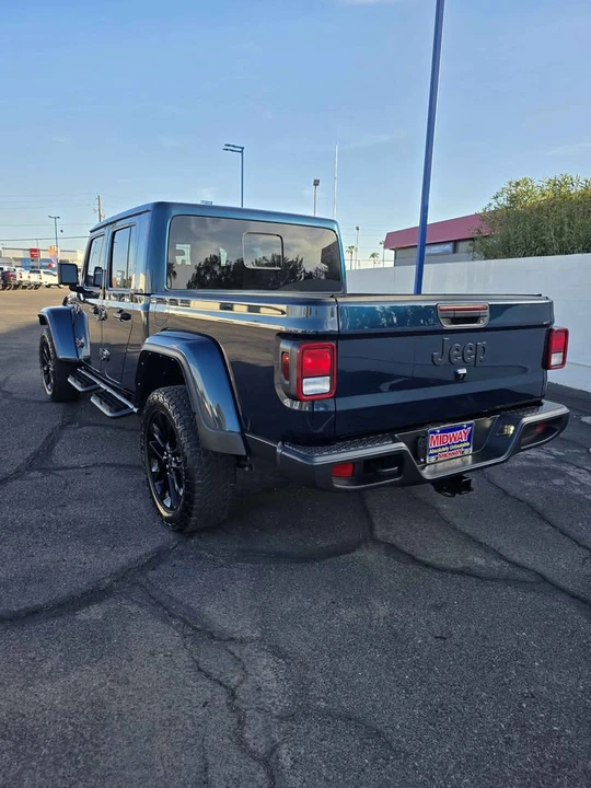 2025 Jeep JT Gladiator - Image 5 of 11