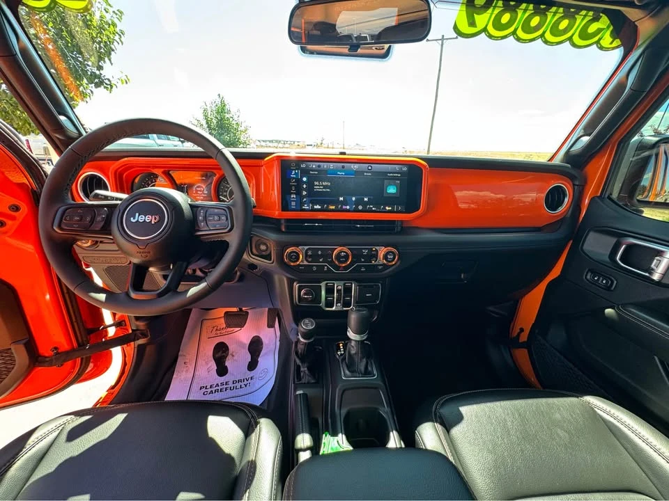 2025 Jeep JT Gladiator - Image 11 of 14
