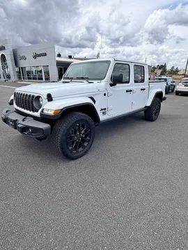 2025 Jeep Gladiator Sport Pickup 4D 5 ft