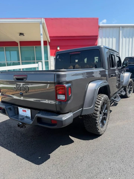 2025 Jeep JT Gladiator - Image 7 of 9